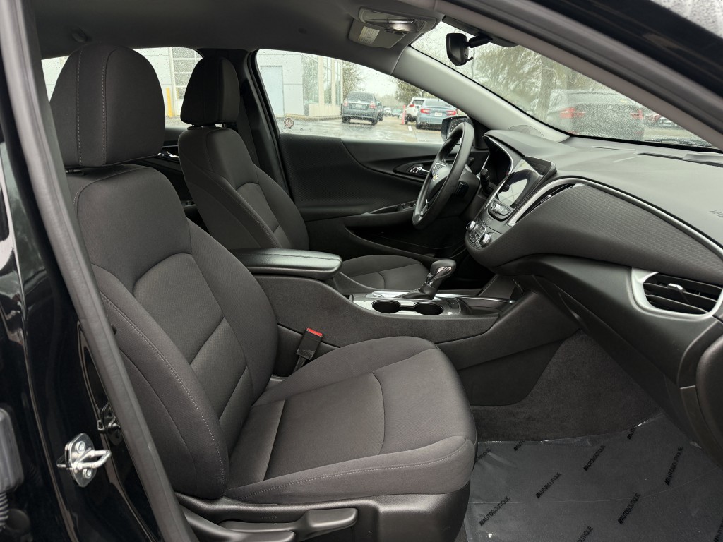 2023 Chevrolet Malibu Image 27