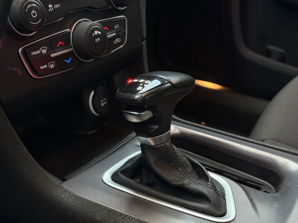 2022 Dodge Charger Image 21