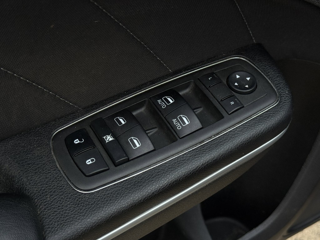 2022 Dodge Charger Image 22