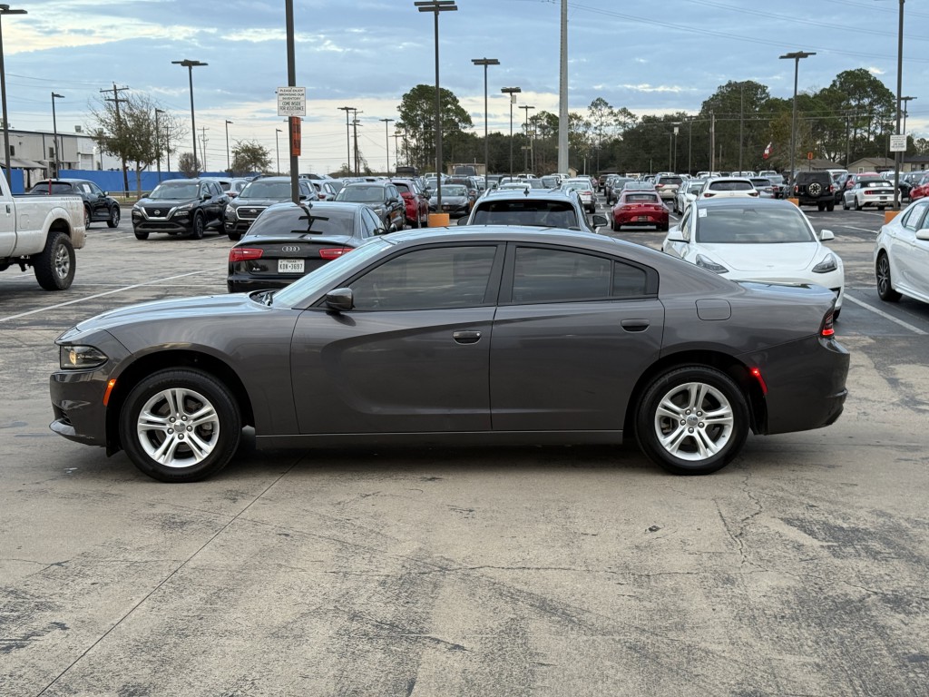 2022 Dodge Charger Image 11