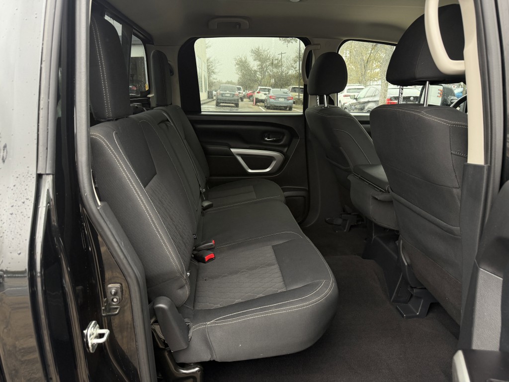 2019 Nissan Titan Image 29