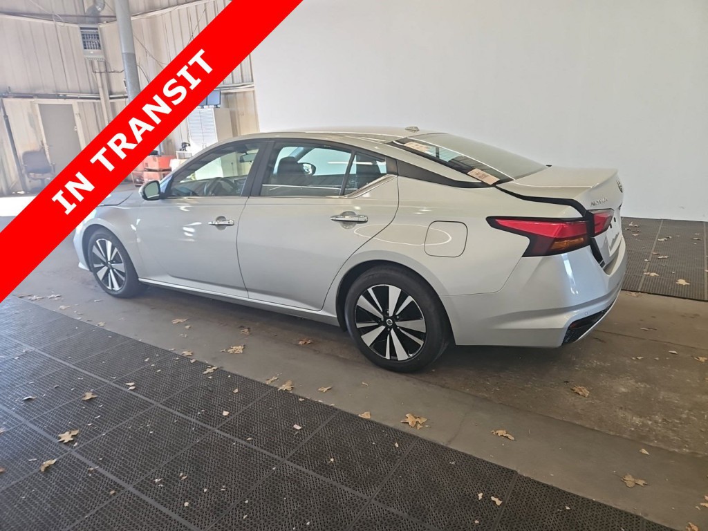 2022 Nissan Altima Image 5