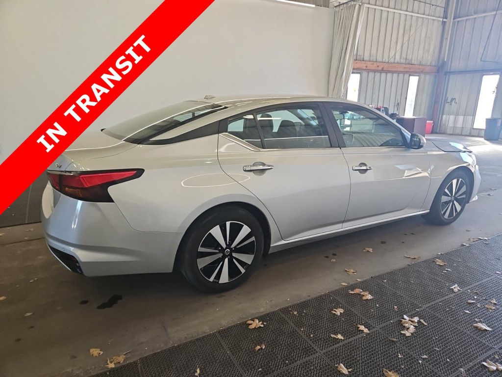 2022 Nissan Altima Image 6