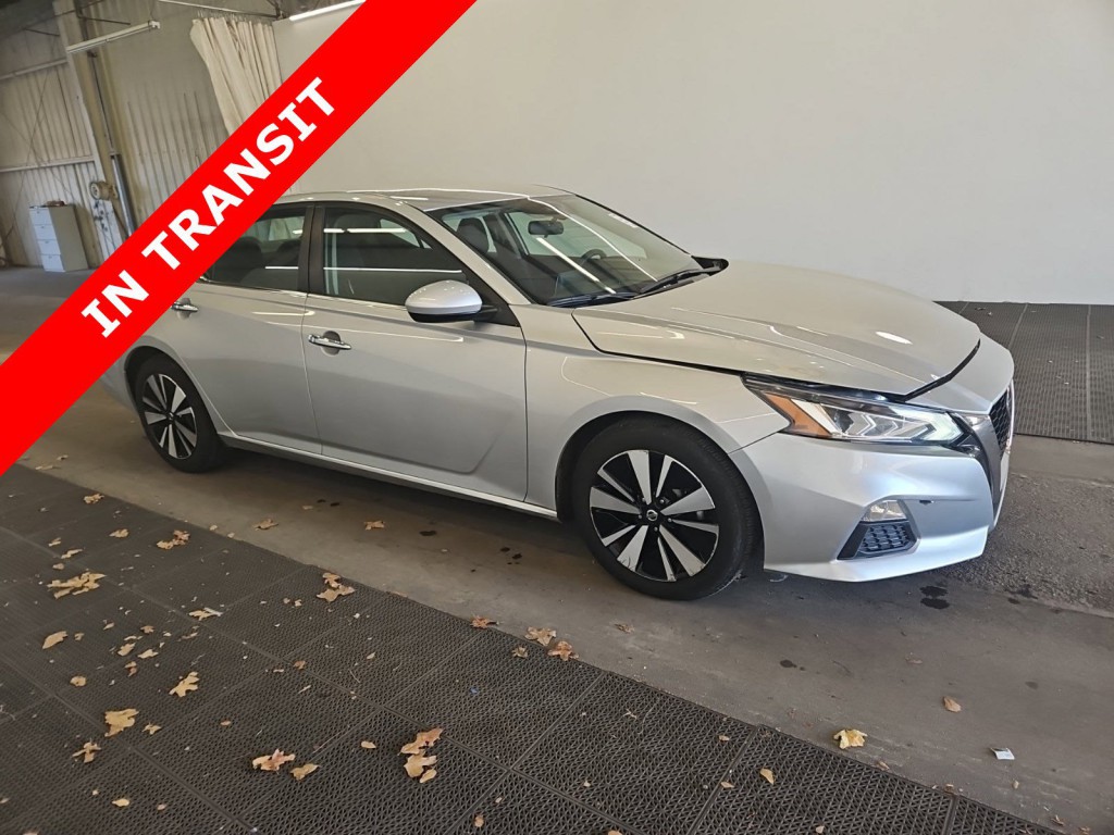 2022 Nissan Altima Image 7