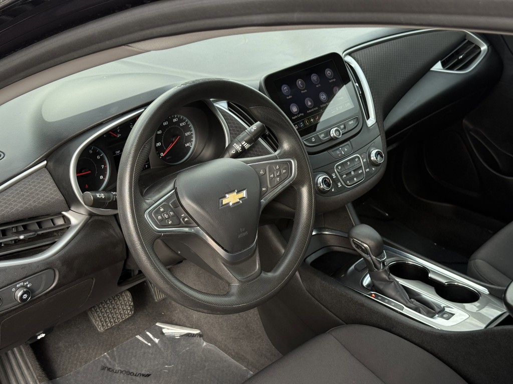 2023 Chevrolet Malibu Image 11