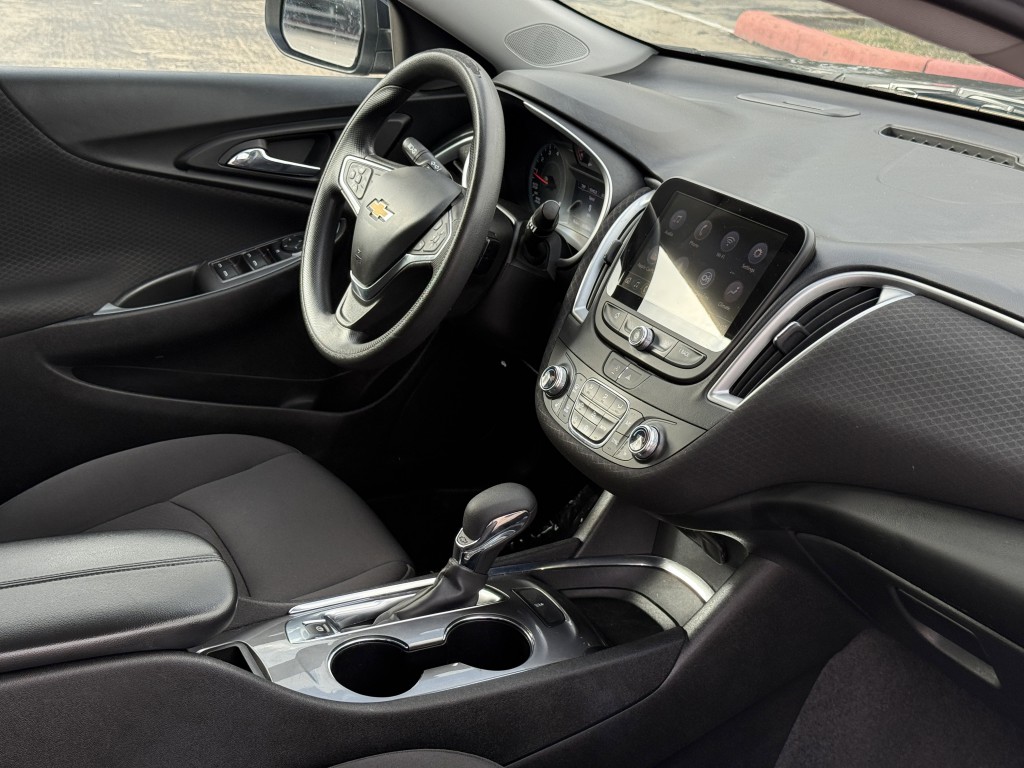 2023 Chevrolet Malibu Image 12