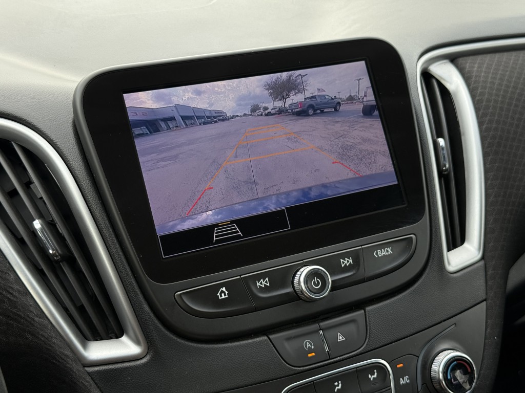 2023 Chevrolet Malibu Image 20