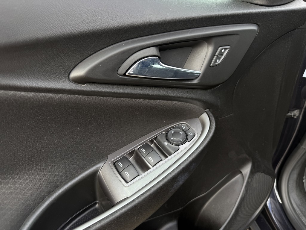 2023 Chevrolet Malibu Image 22