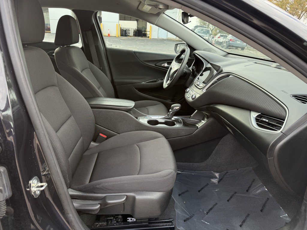 2023 Chevrolet Malibu Image 27