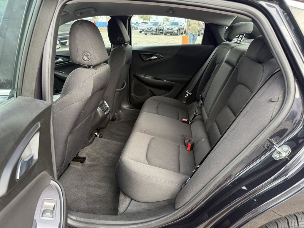 2023 Chevrolet Malibu Image 30