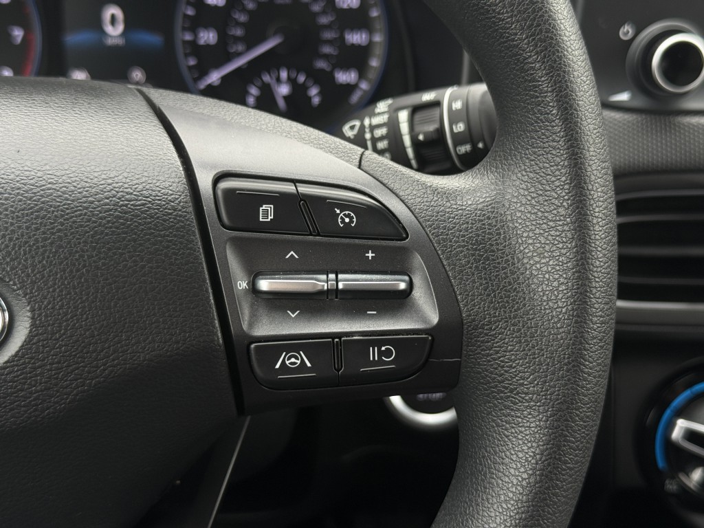 2023 Hyundai Kona Image 17