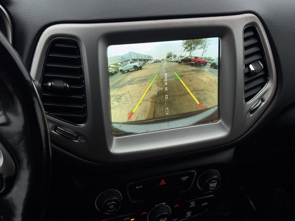 2021 Jeep Compass Image 24