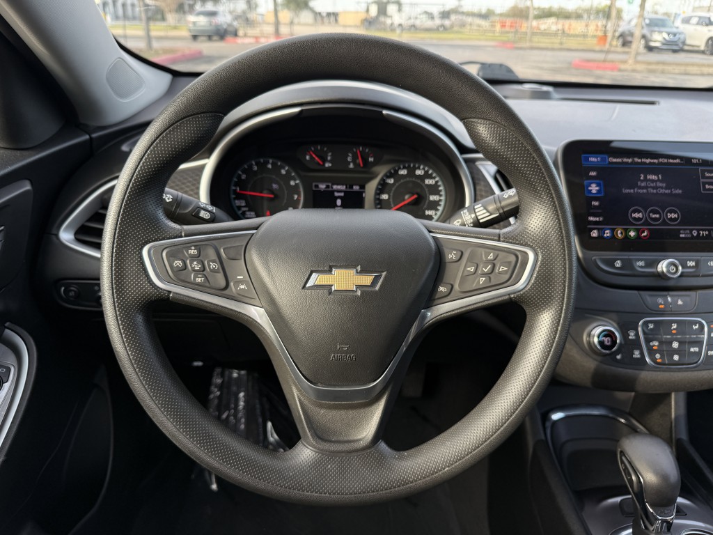2023 Chevrolet Malibu Image 14