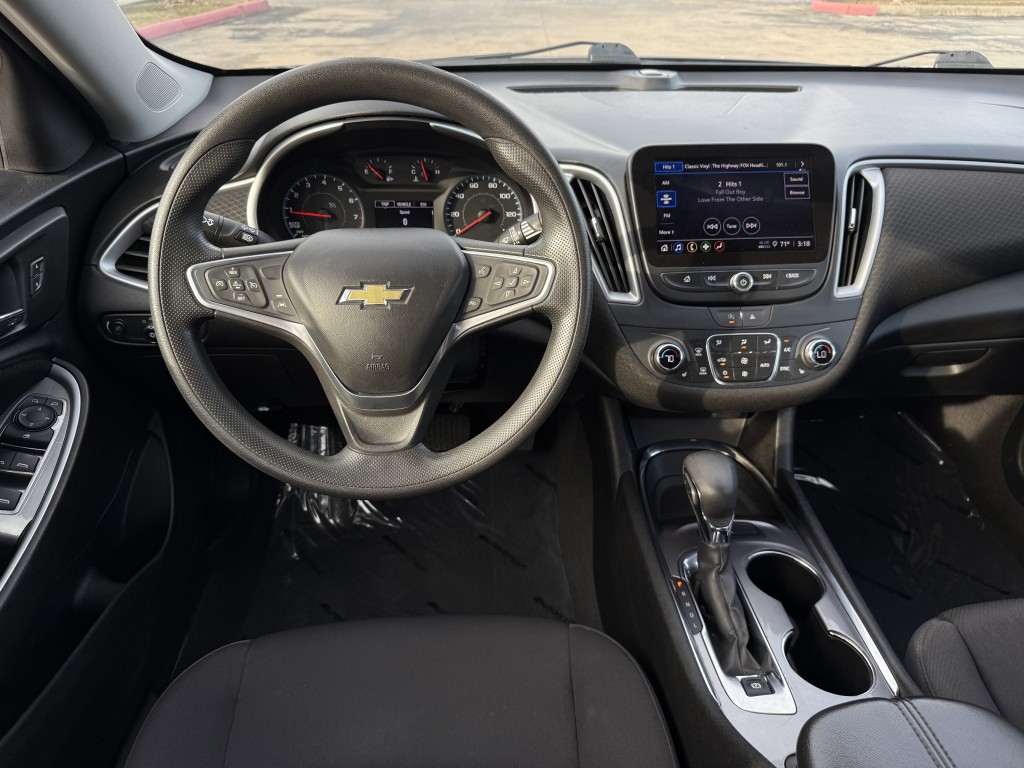 2023 Chevrolet Malibu Image 15