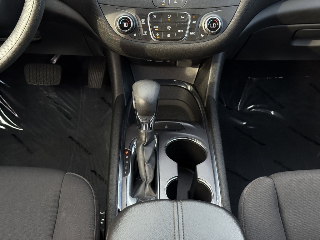 2023 Chevrolet Malibu Image 21