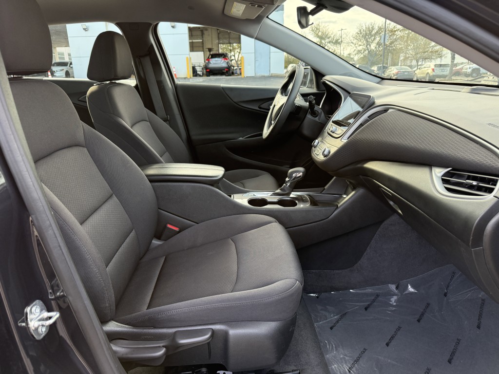 2023 Chevrolet Malibu Image 27