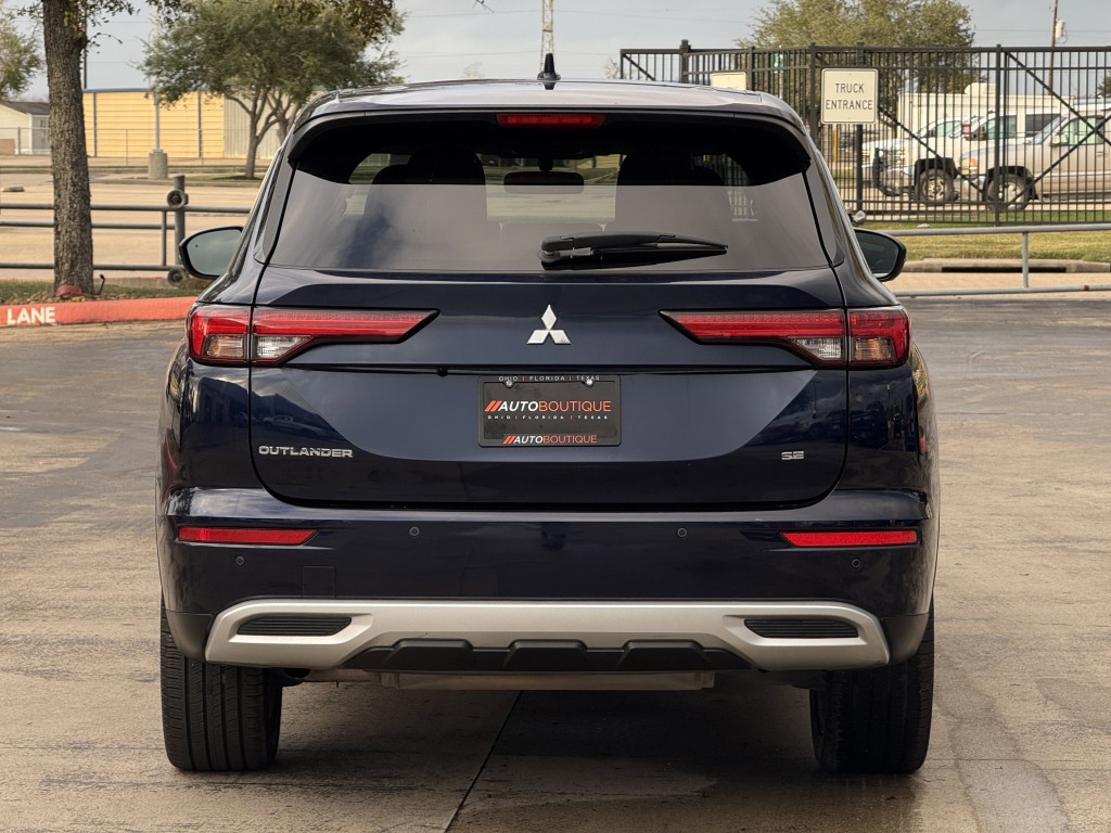 2023 Mitsubishi Outlander Image 7