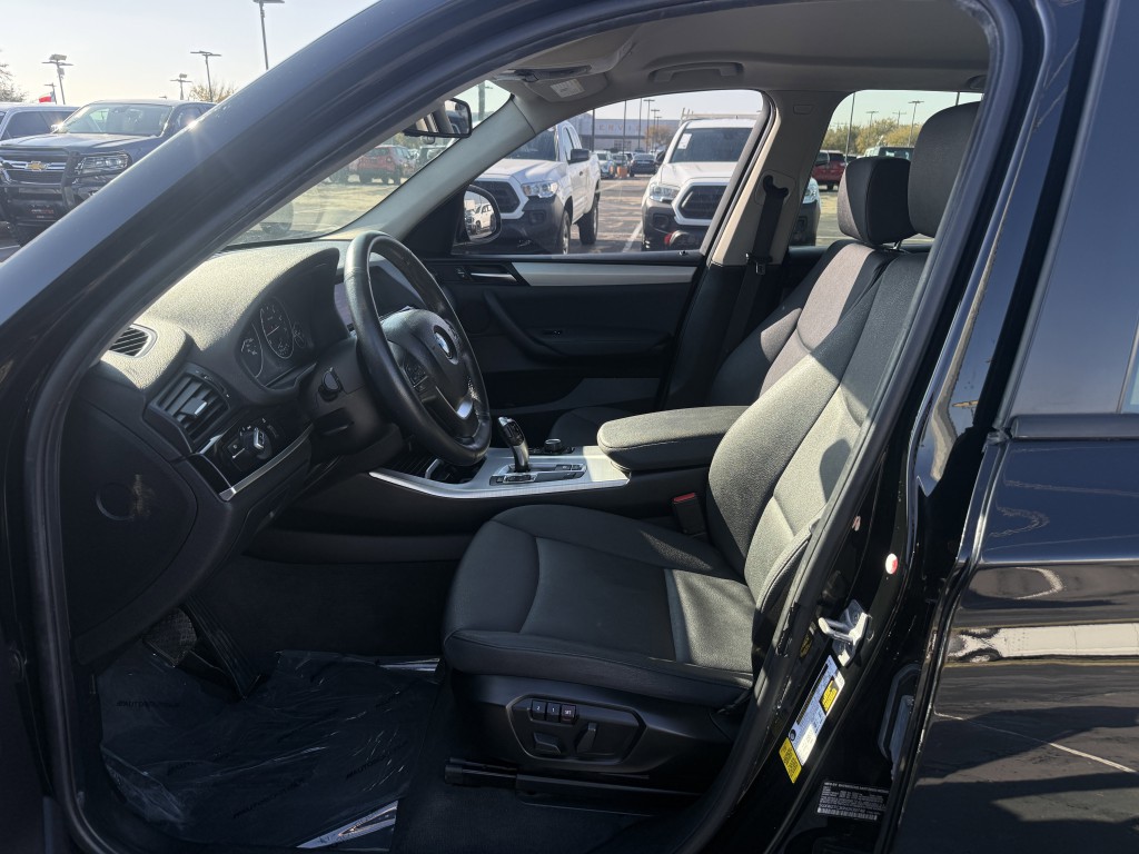 2017 BMW X3 Image 26