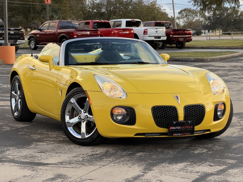2007 Pontiac Solstice Image 3