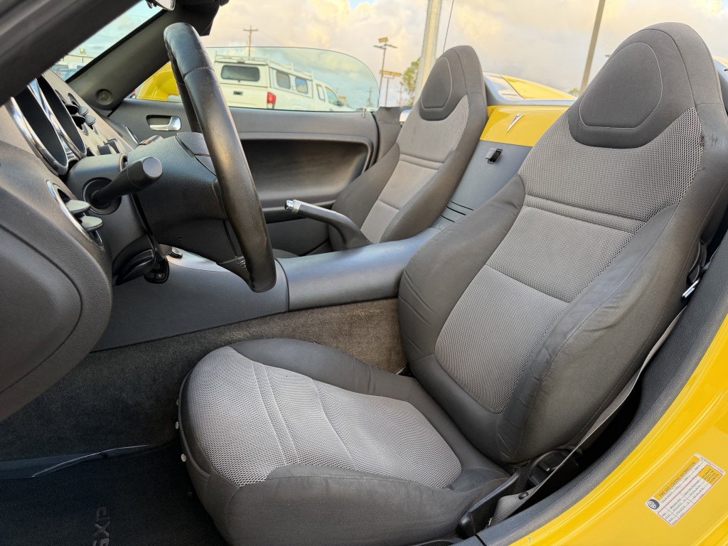 2007 Pontiac Solstice Image 24