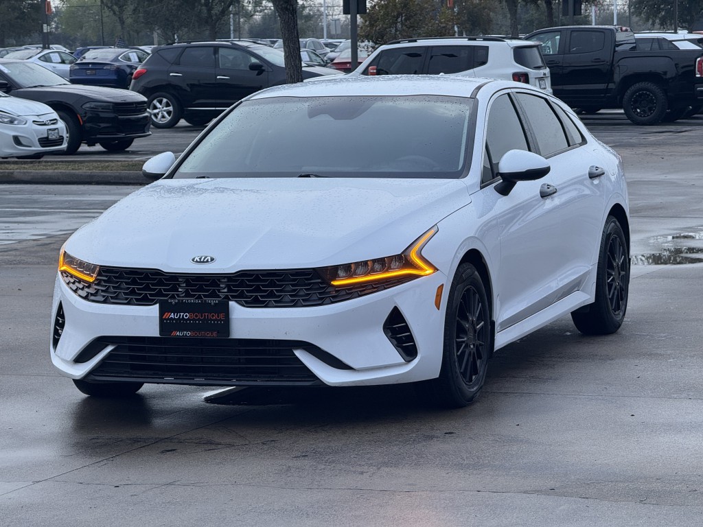 2021 Kia K5 Image 5