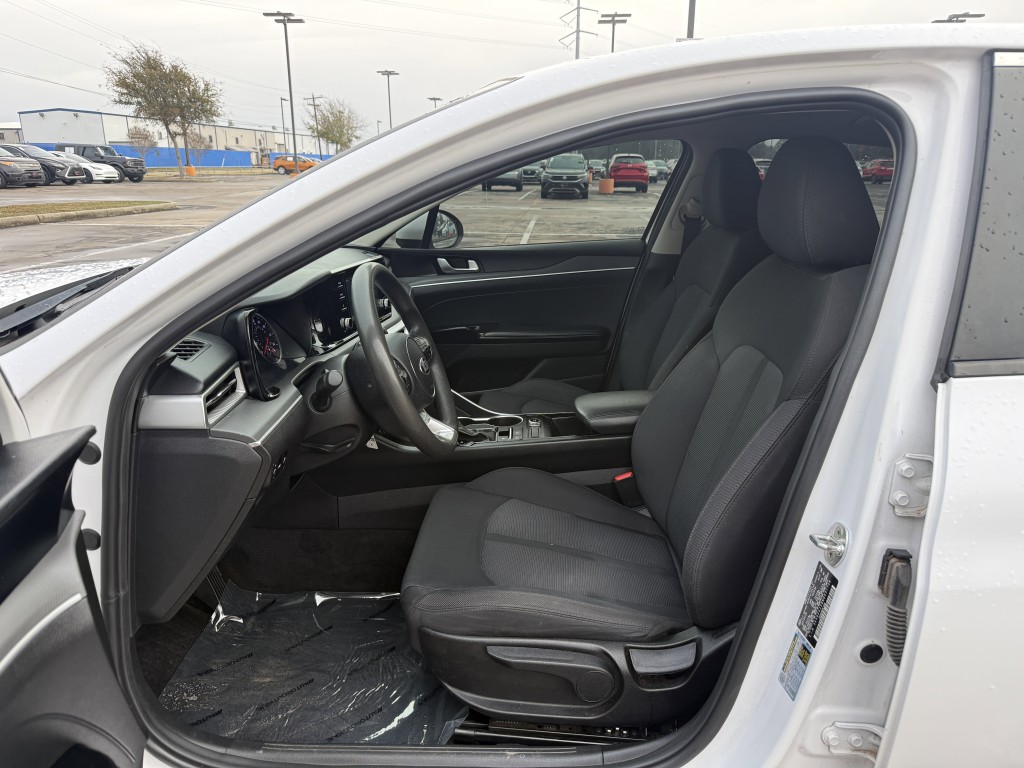 2021 Kia K5 Image 26