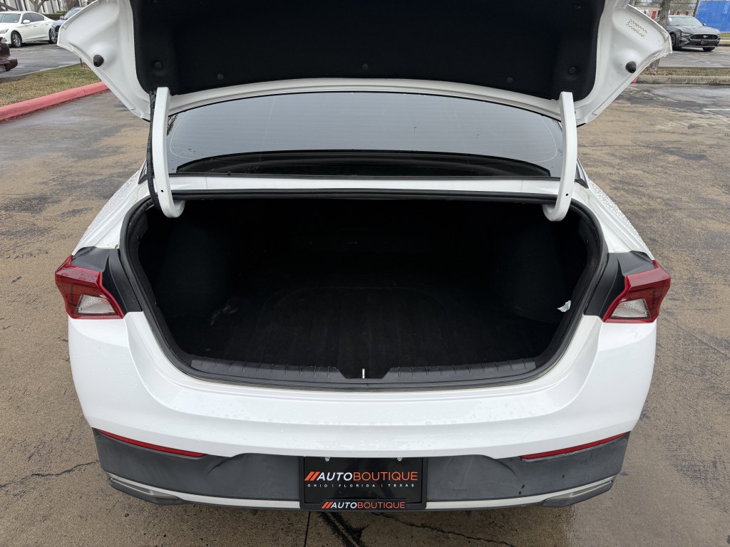 2021 Kia K5 Image 31