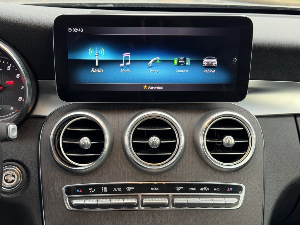 2019 Mercedes-Benz C-Class Image 19