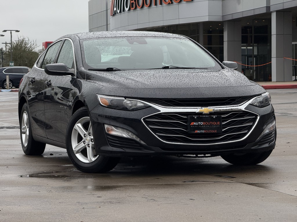 2023 Chevrolet Malibu Image 3