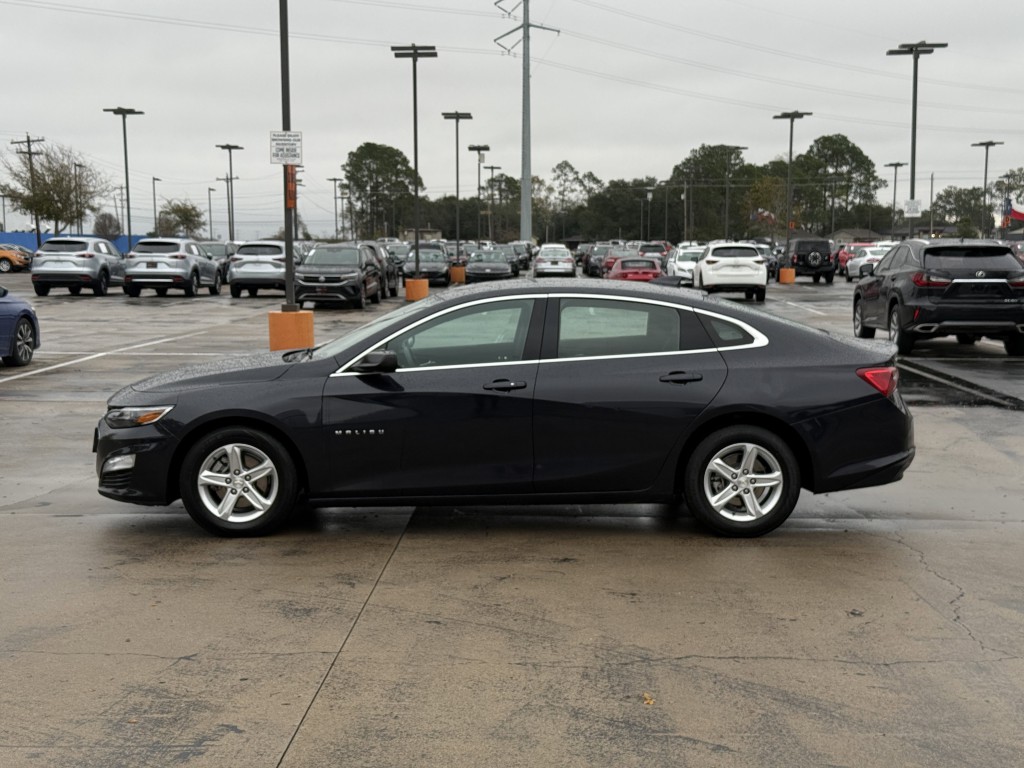 2023 Chevrolet Malibu Image 11