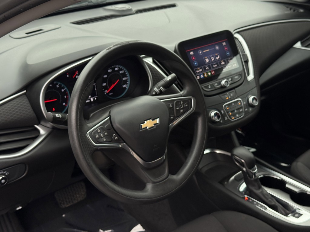 2023 Chevrolet Malibu Image 12