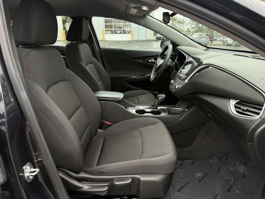 2023 Chevrolet Malibu Image 27