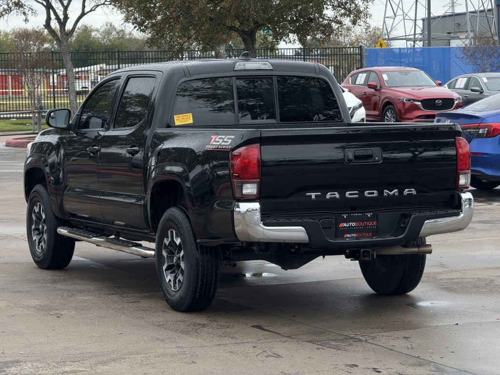 2020 Toyota Tacoma Image 10