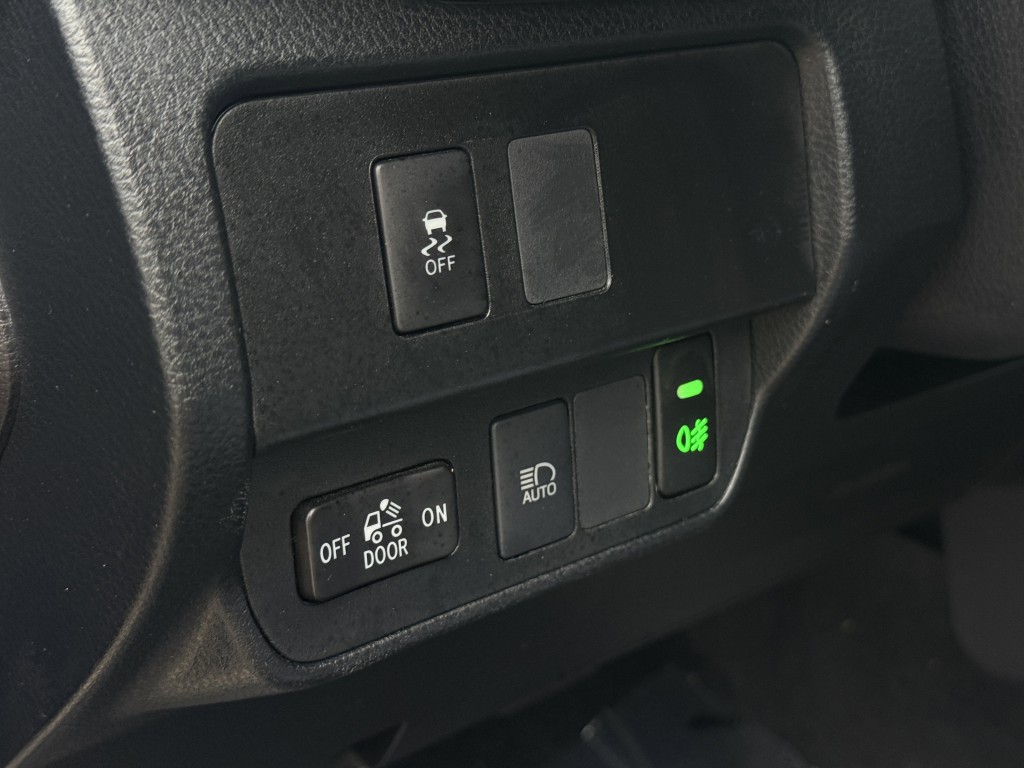 2020 Toyota Tacoma Image 24