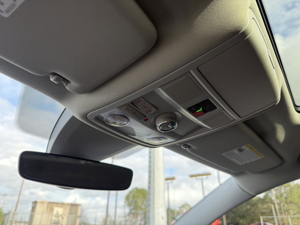 2022 Volkswagen Passat Image 28