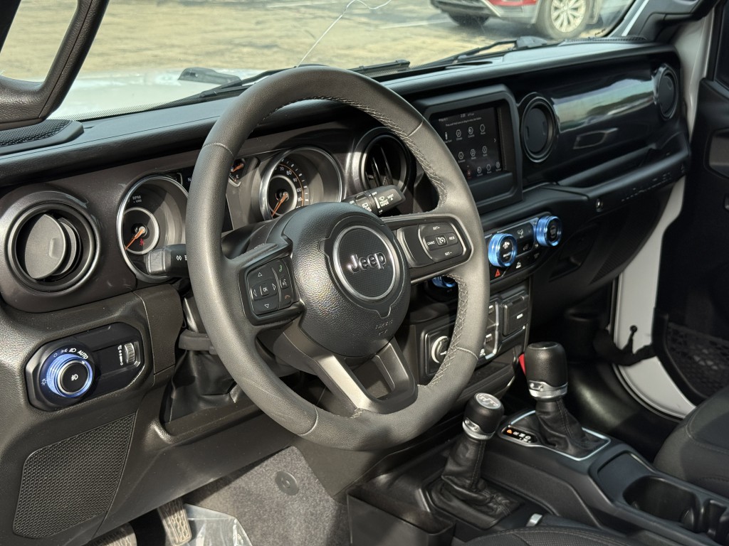 2023 Jeep Wrangler Image 13