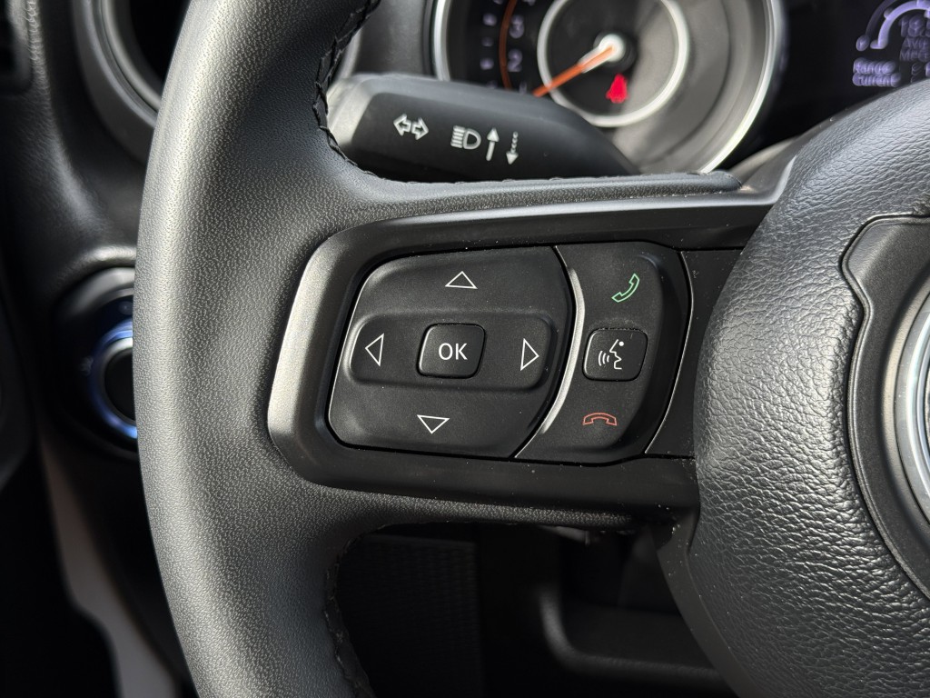 2023 Jeep Wrangler Image 17