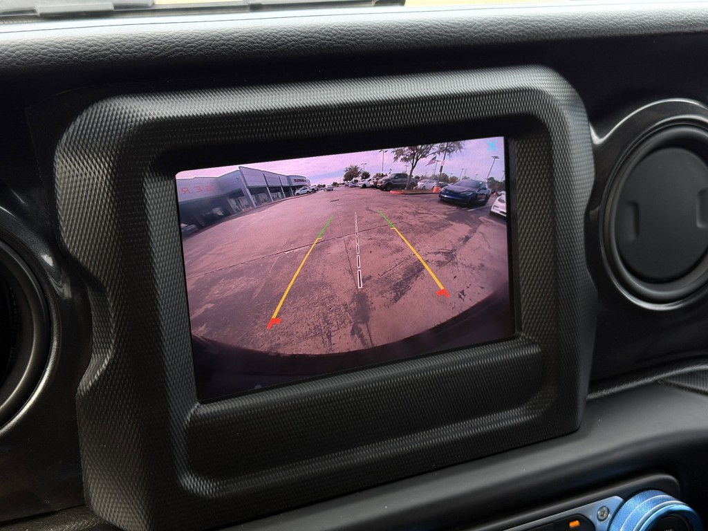 2023 Jeep Wrangler Image 22