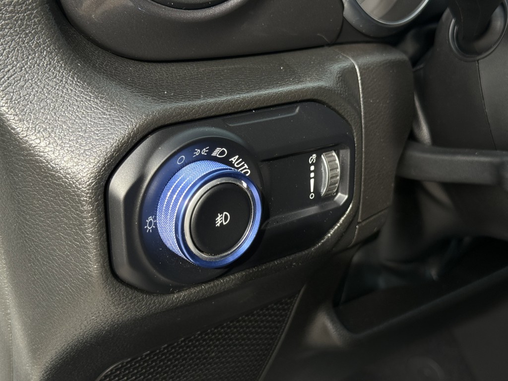 2023 Jeep Wrangler Image 26