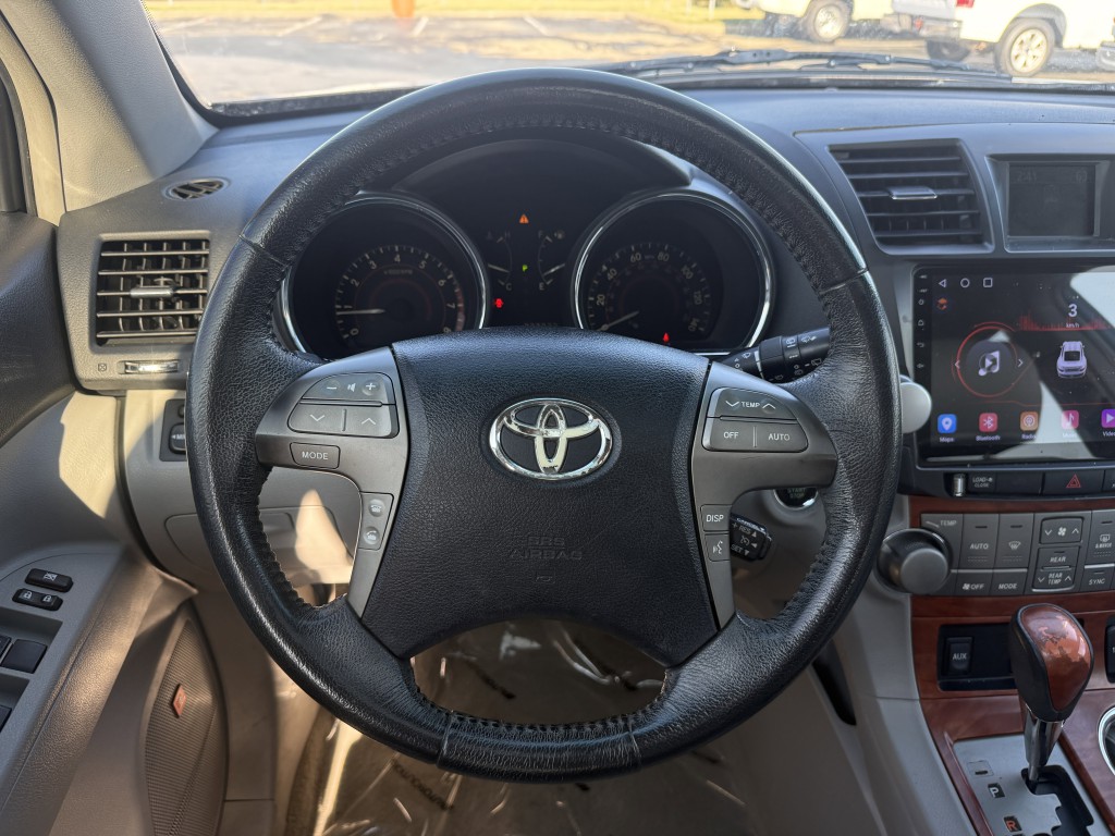 2010 Toyota Highlander Image 15