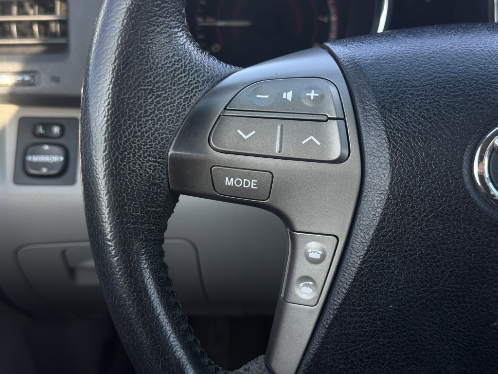 2010 Toyota Highlander Image 16