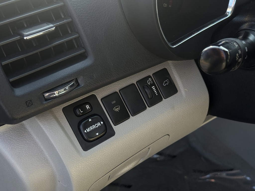 2010 Toyota Highlander Image 24