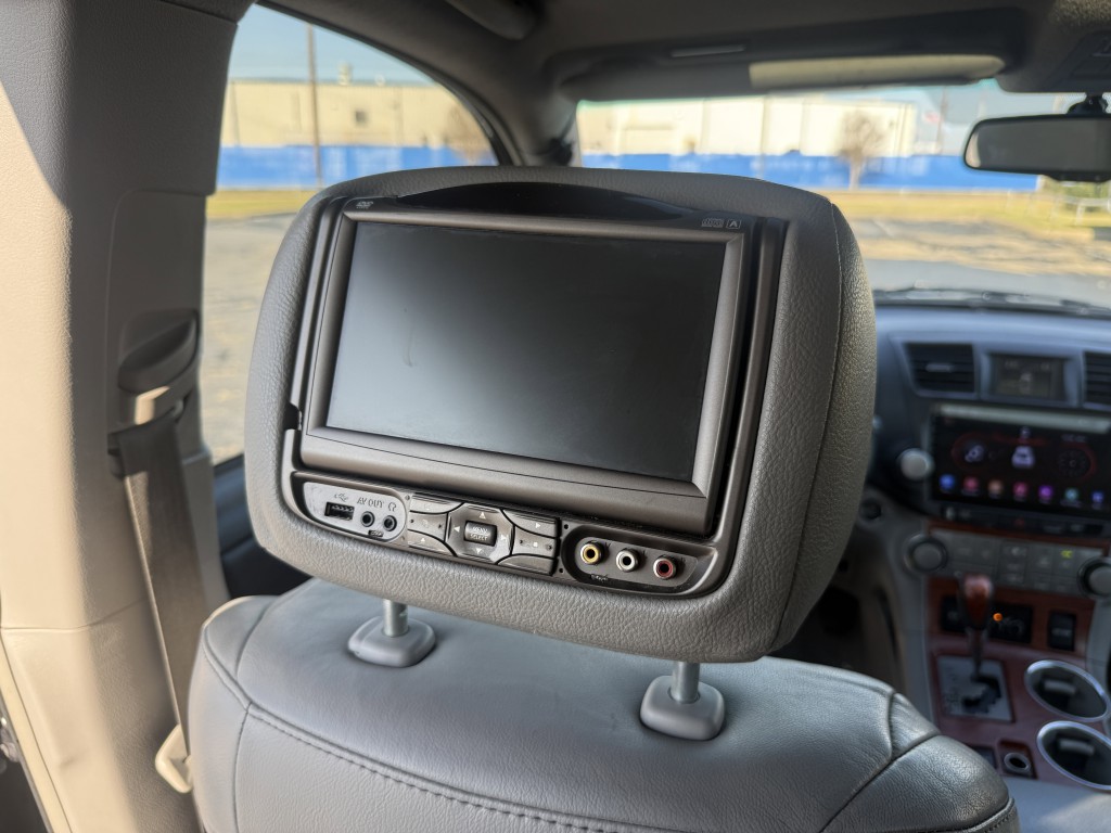 2010 Toyota Highlander Image 30