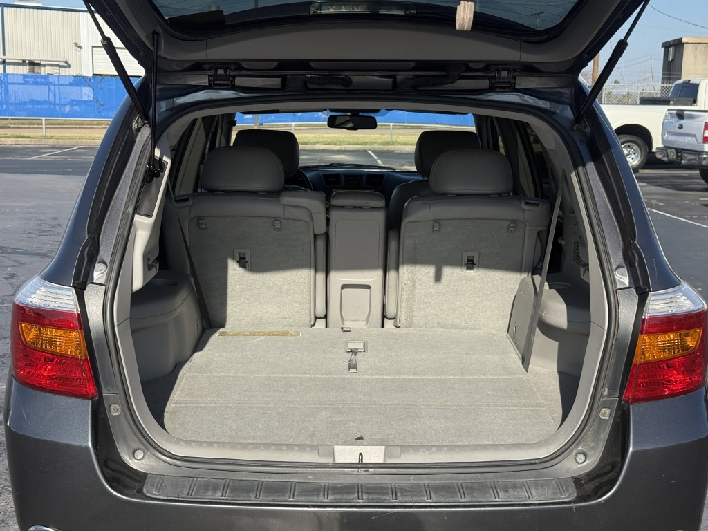 2010 Toyota Highlander Image 32