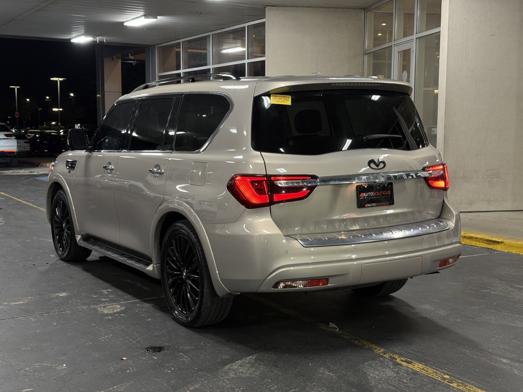 2018 INFINITI QX80 Image 8