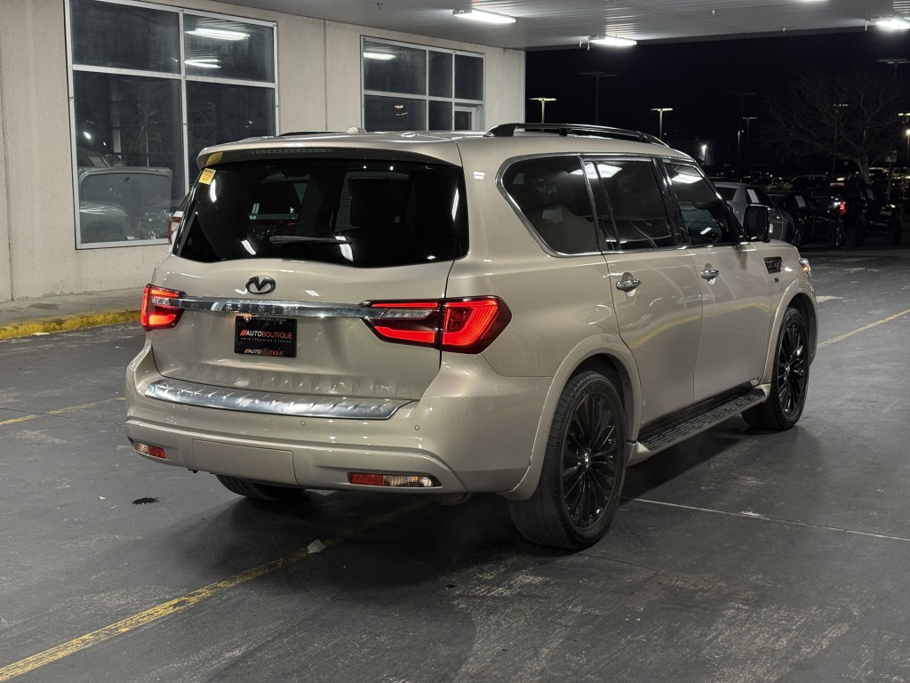 2018 INFINITI QX80 Image 9