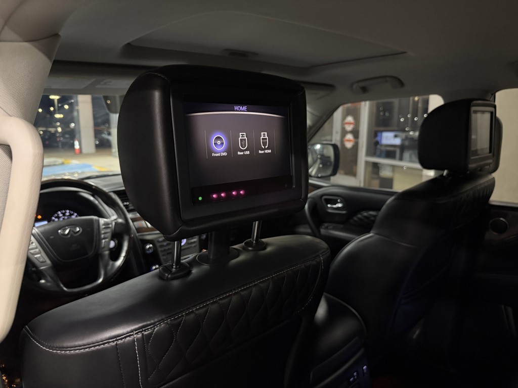 2018 INFINITI QX80 Image 33