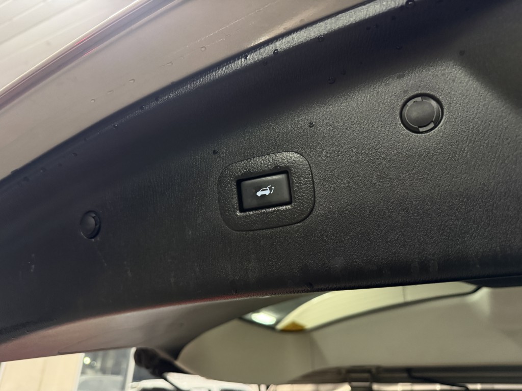 2018 INFINITI QX80 Image 38