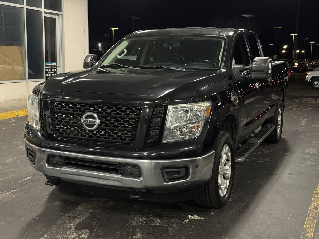 2019 Nissan Titan Image 5