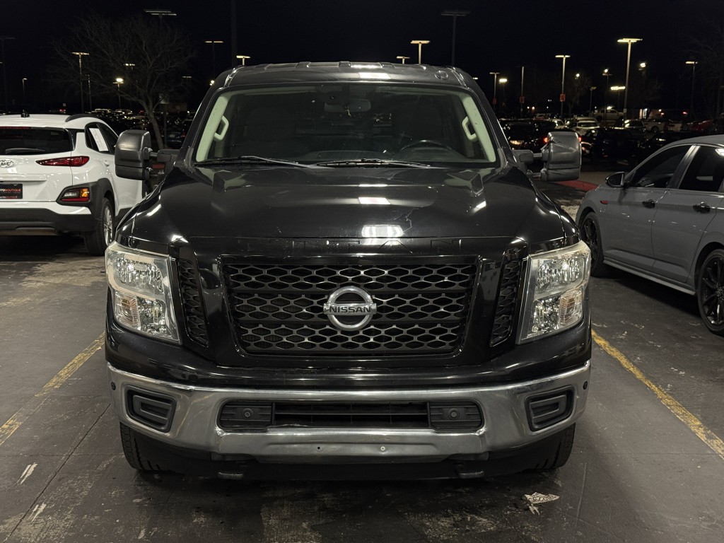 2019 Nissan Titan Image 6